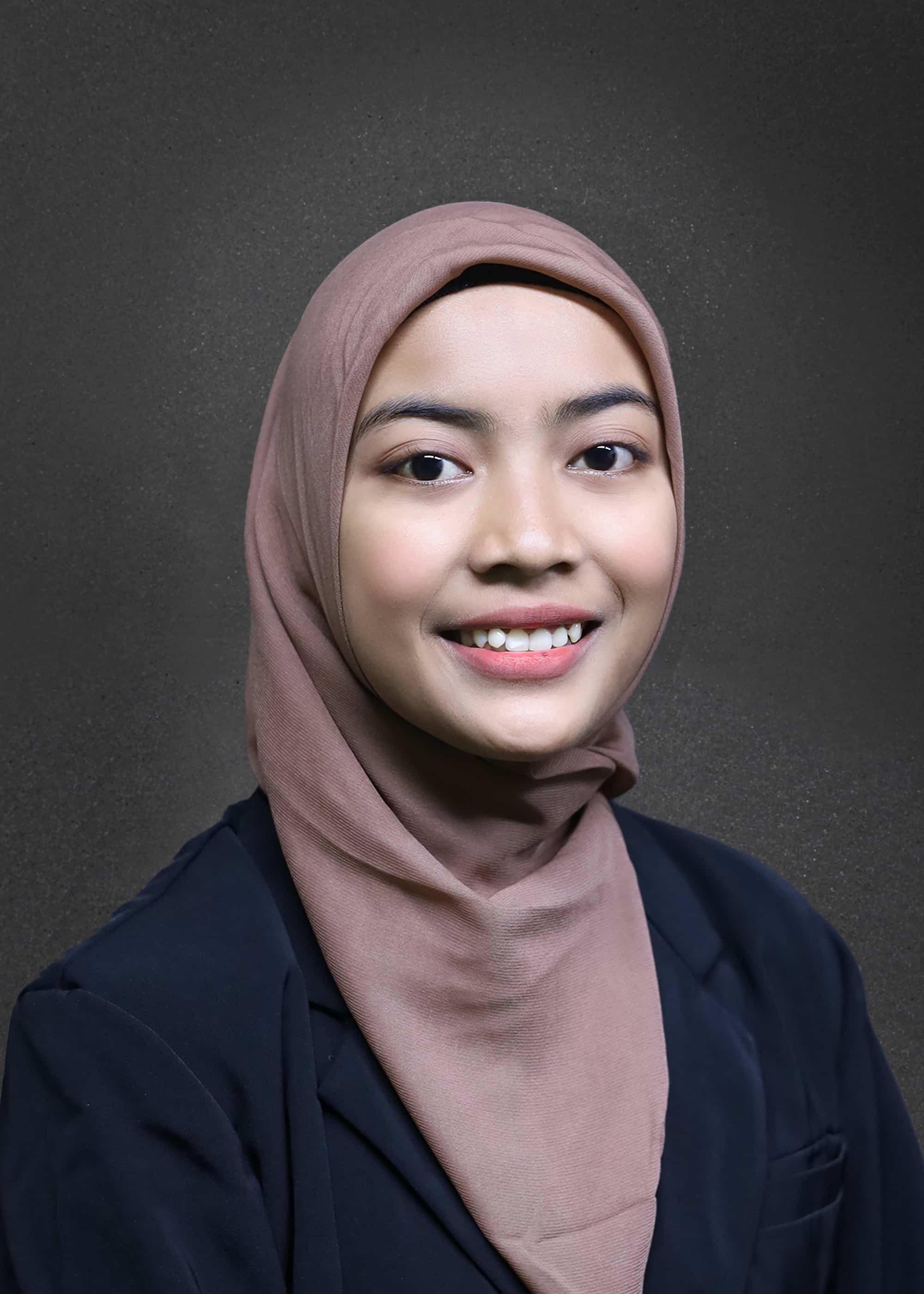 Penerima beasiswa IKA PUSPA SARI