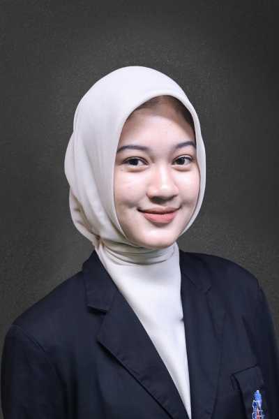 Penerima beasiswa Inez Febriana Sari 
