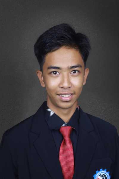 Penerima beasiswa DOMINICUS VAREL SANTOSO