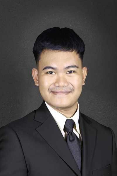 Penerima beasiswa Muhammad Indra Saputra