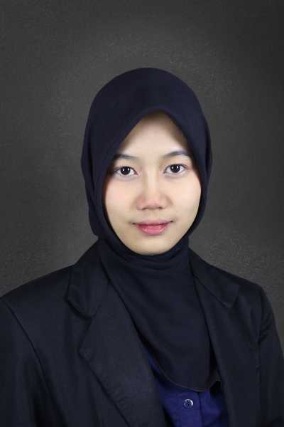 Penerima beasiswa Ana Indriani 