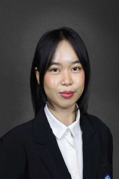 Penerima beasiswa Alycia Yoana Putri