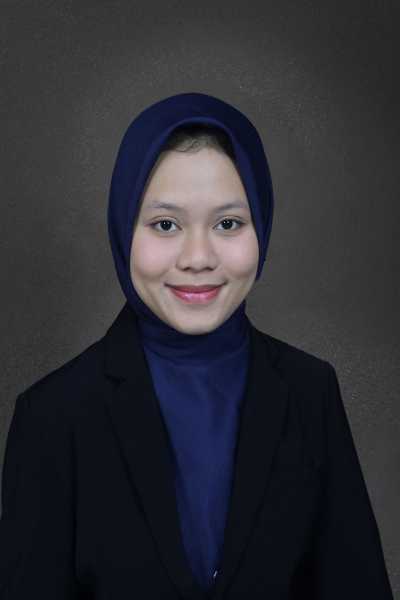Penerima beasiswa Mayka Khairiz Solina